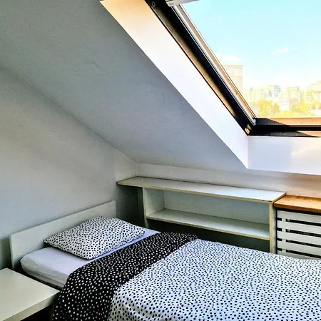 Wood Stara Ochota Privatunterkunft