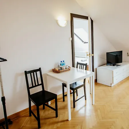 Wood Stara Ochota Privatunterkunft *