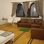 בית אירוח Wood Stara Ochota ורשה