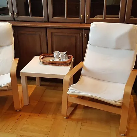 Homestay Wood Stara Ochota Warsaw
