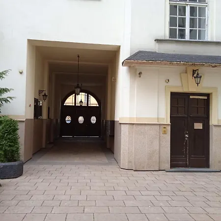 Wood Stara Ochota Homestay *