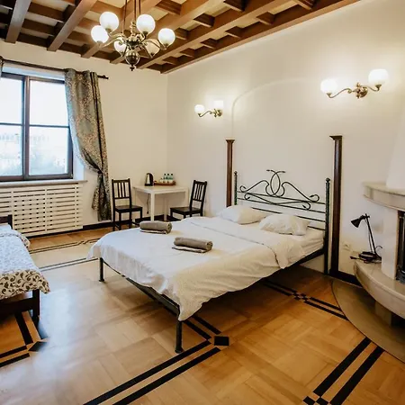 Wood Stara Ochota Varšava