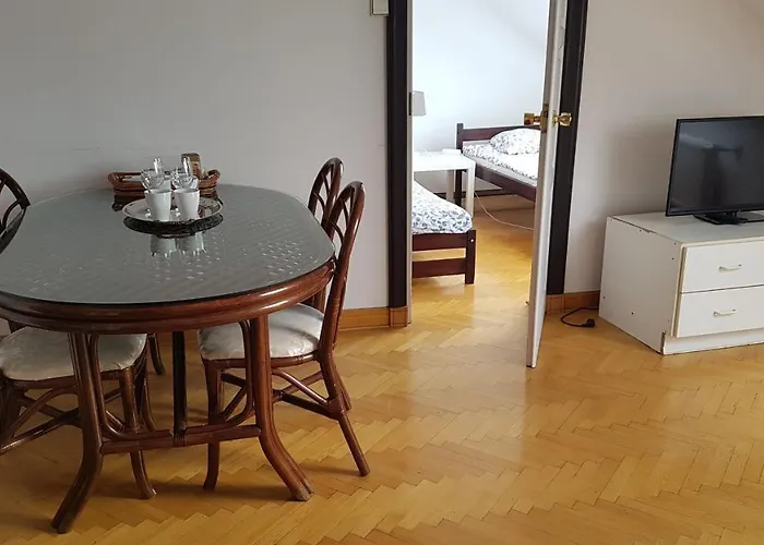 Homestay Wood Stara Ochota *