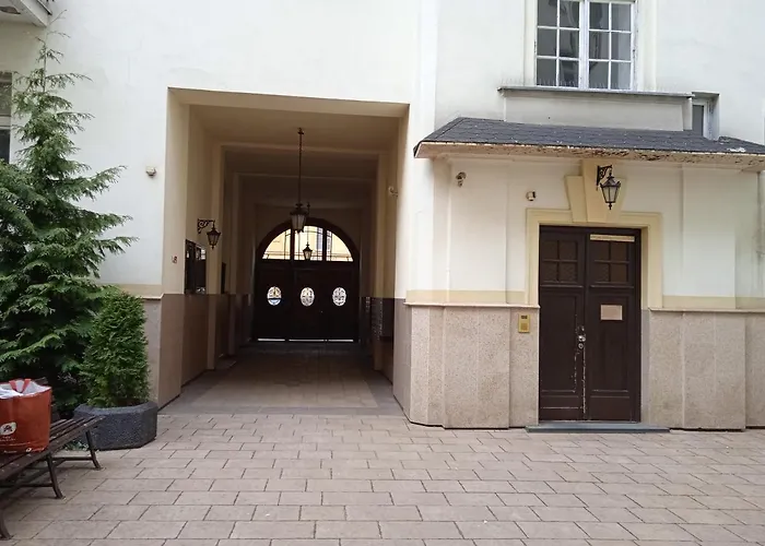 Wood Stara Ochota Homestay *