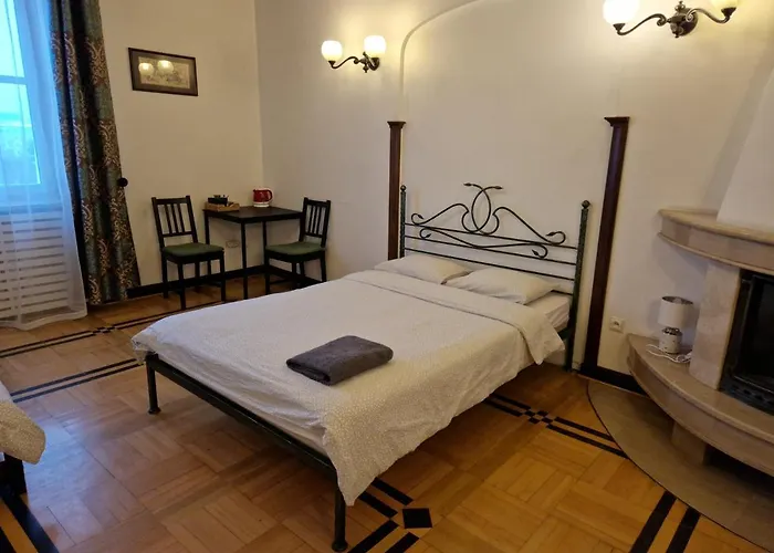 Wood Stara Ochota Homestay