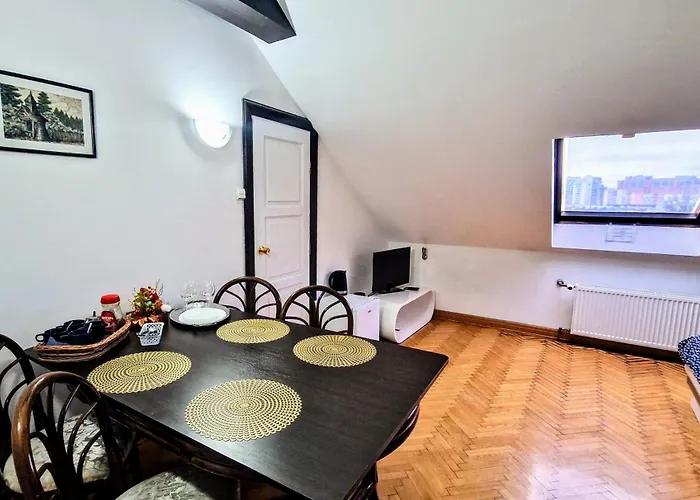 Wood Stara Ochota Homestay Warsaw