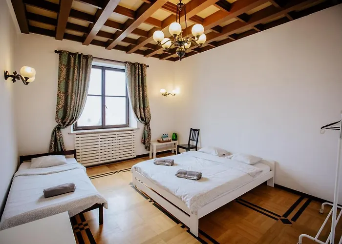 Wood Stara Ochota Homestay *