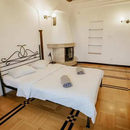 Wood Stara Ochota * Varšava